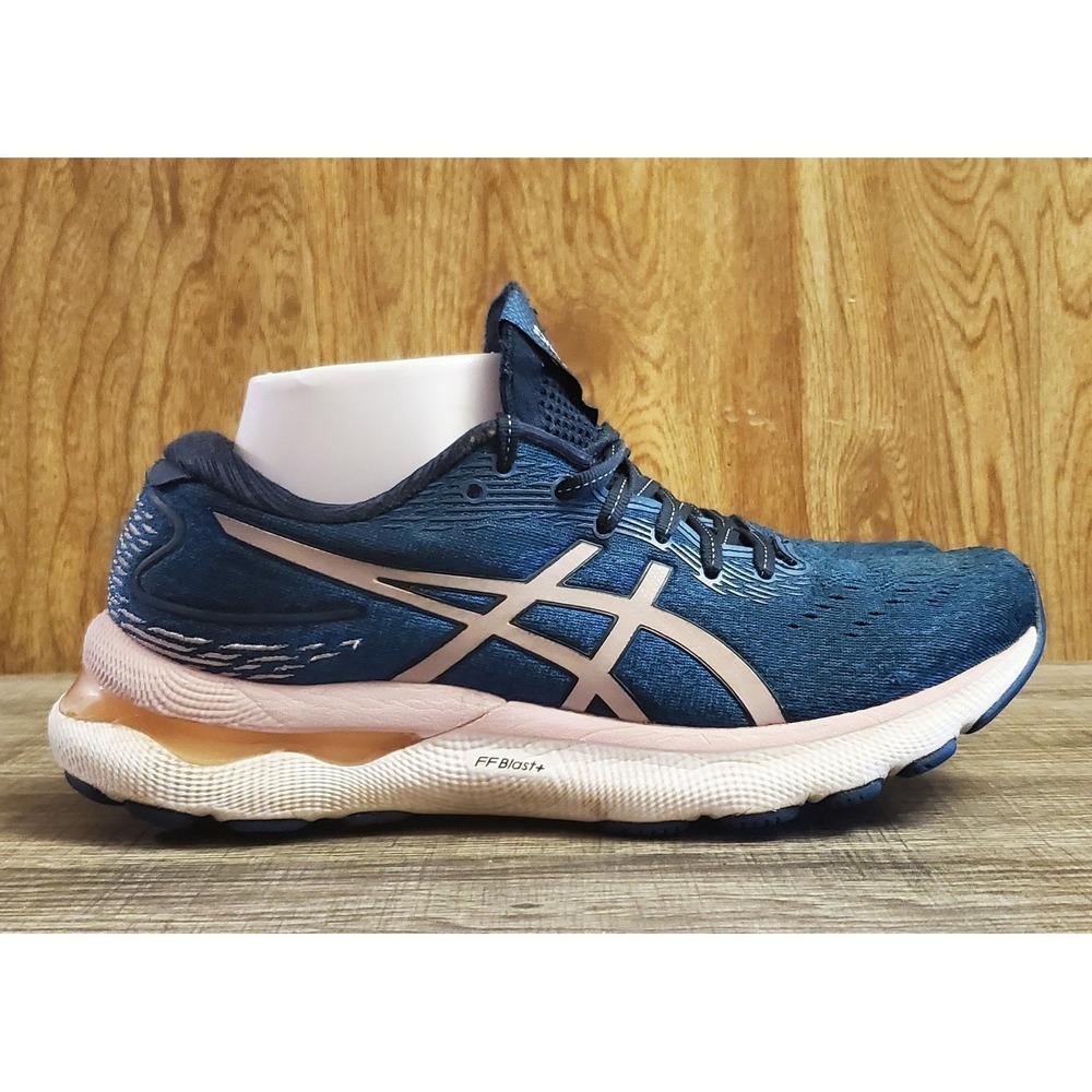 Asics Gel Nimbus 24 Sneakers Womens Size 9 Blue